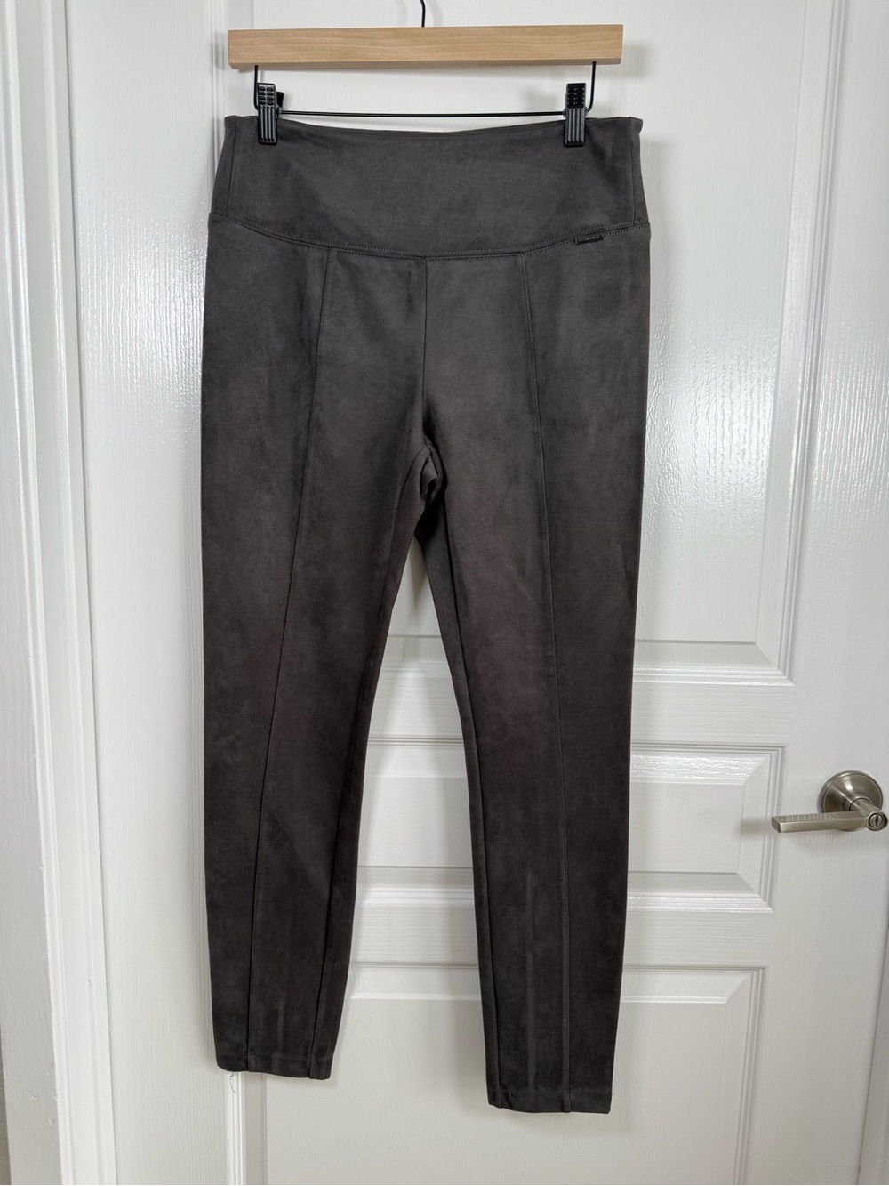 T Tahari Gray Faux Suede Leggings with Logo Plate (021)
